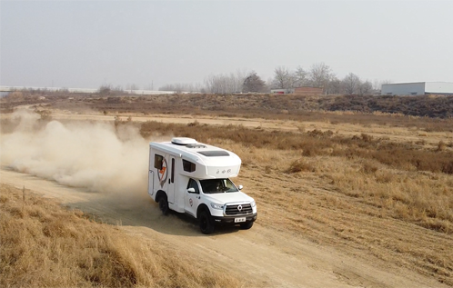自由炮自動(dòng)檔、四驅(qū)房車(chē)，值得選擇